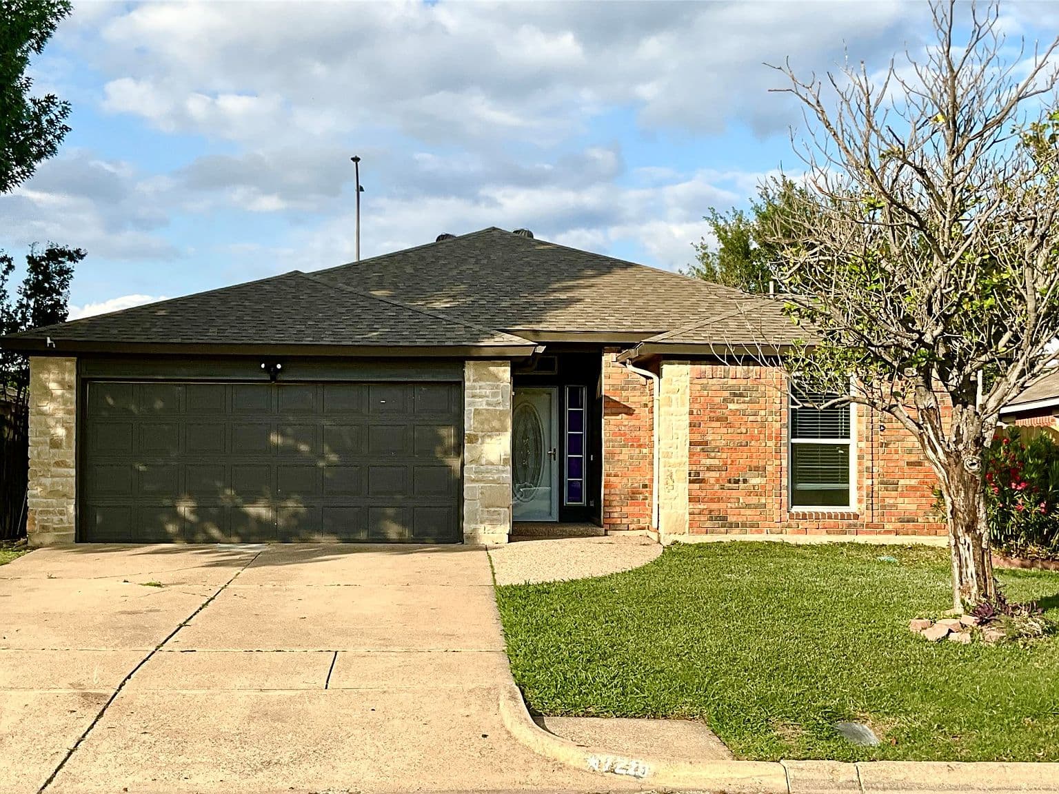 1729 Duster Cir, Arlington, TX 76018