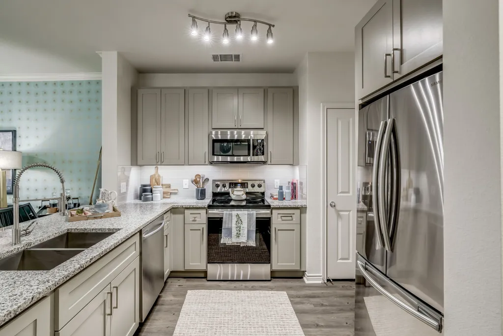 6826 Deseo, Irving, TX, 75039