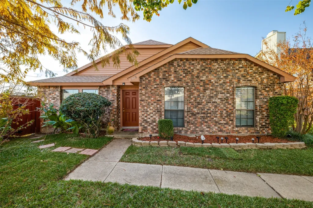 2810 Deer Creek Ct, Garland, TX, 75040