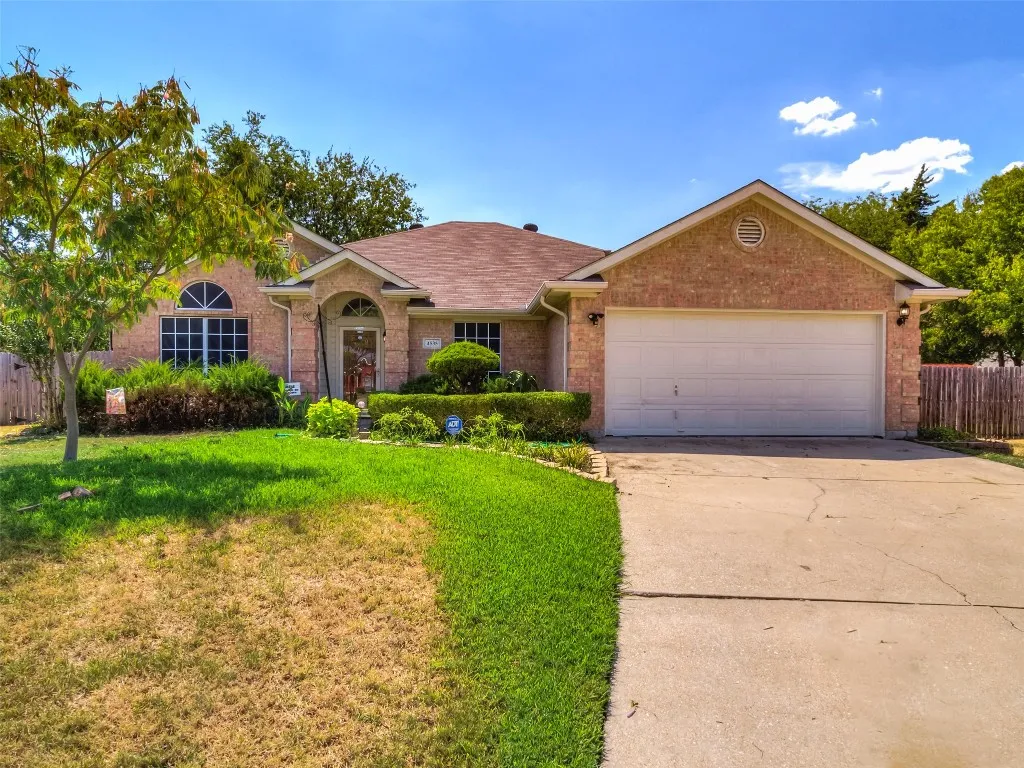 4687 Sarum Ct, Grand Prairie, TX, 75052 — ảnh 3