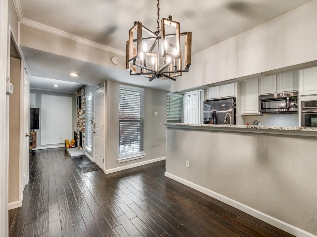 7510 Holly Hill Dr APT 154, Dallas, TX, 75231 — ảnh 2