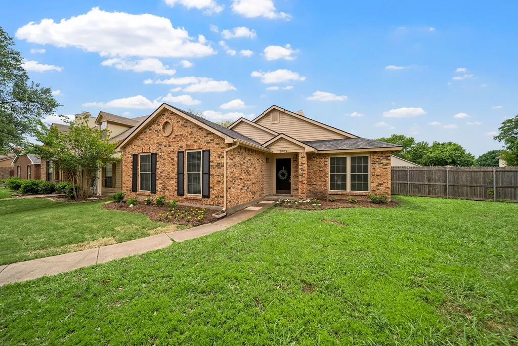 2810 Deer Creek Ct, Garland, TX, 75040 — ảnh 6