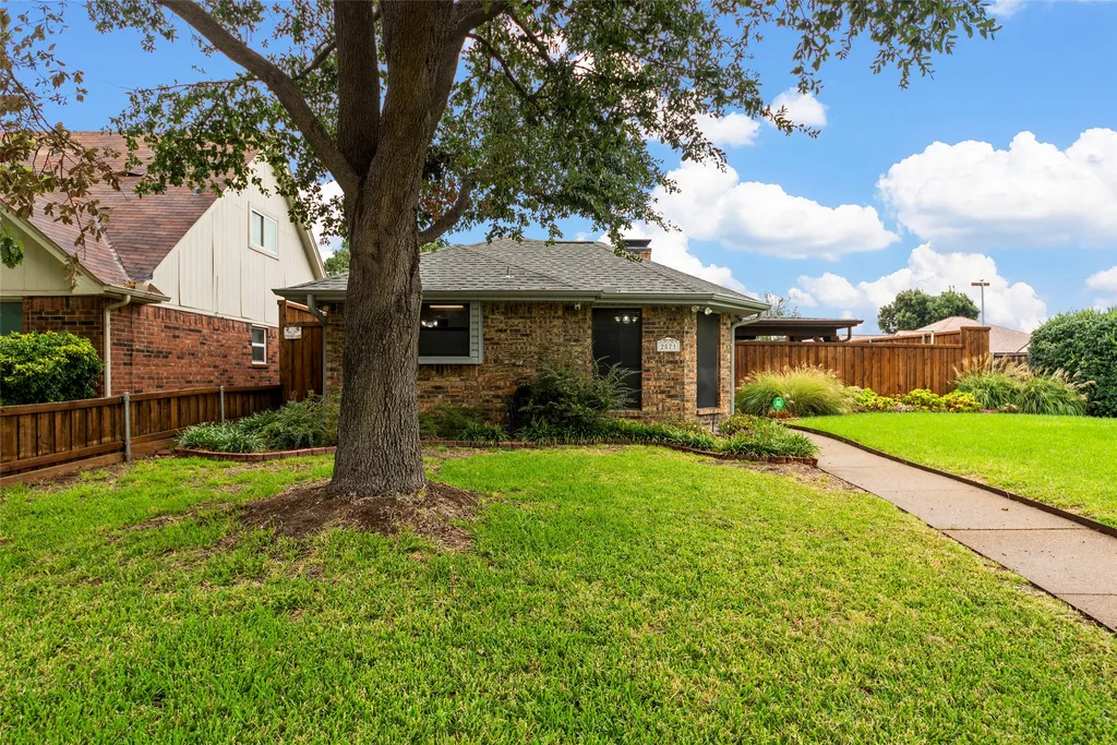 2613 Silverthorne Dr, Dallas, TX, 75287 — ảnh 5