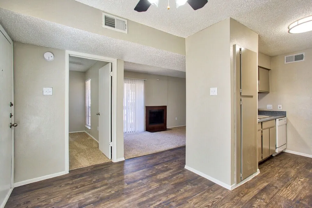 1306 Ashbury Dr, Arlington, TX, 76015 — ảnh 9