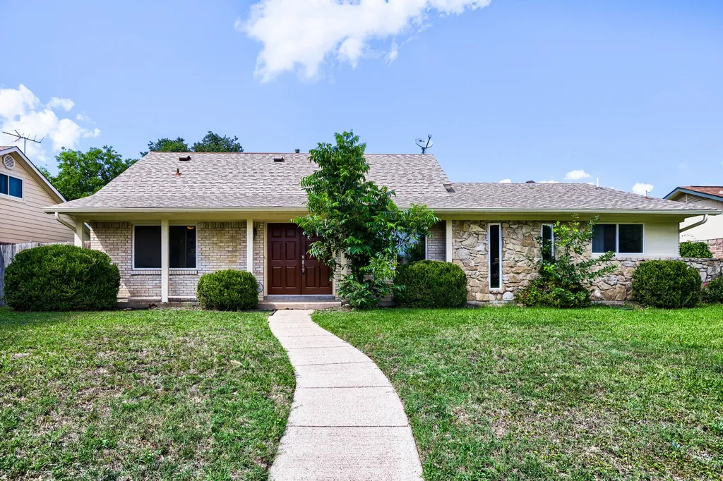 1715 Lordsburg Dr, Garland, TX, 75040 — ảnh 13