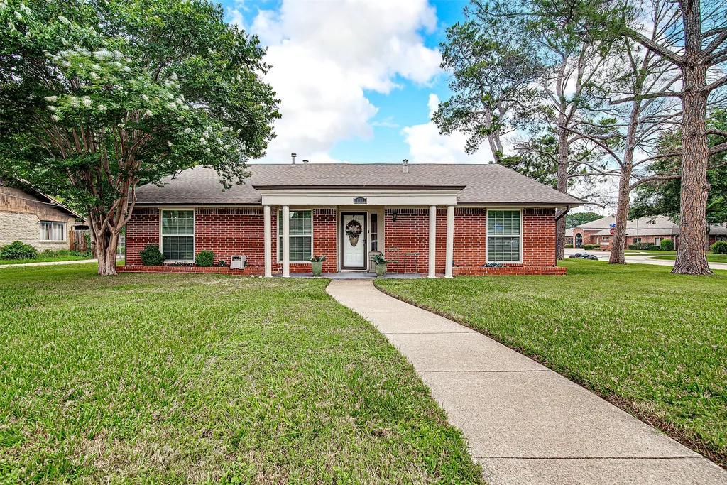1306 Ashbury Dr, Arlington, TX, 76015 — ảnh 10
