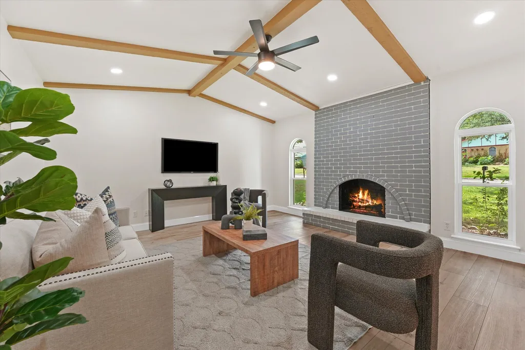 2613 Silverthorne Dr, Dallas, TX, 75287 — ảnh 12