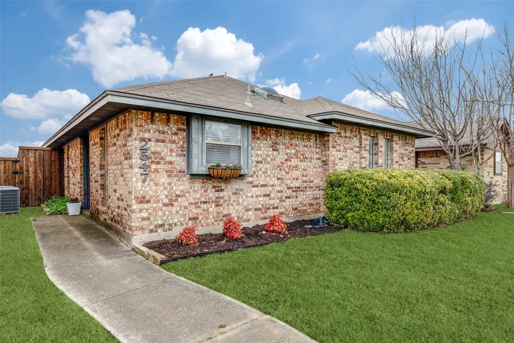 2613 Silverthorne Dr, Dallas, TX, 75287 — ảnh 14