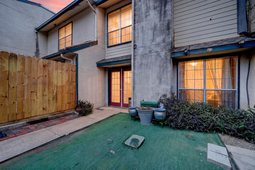 7510 Holly Hill Dr APT 154, Dallas, TX, 75231 — ảnh 13