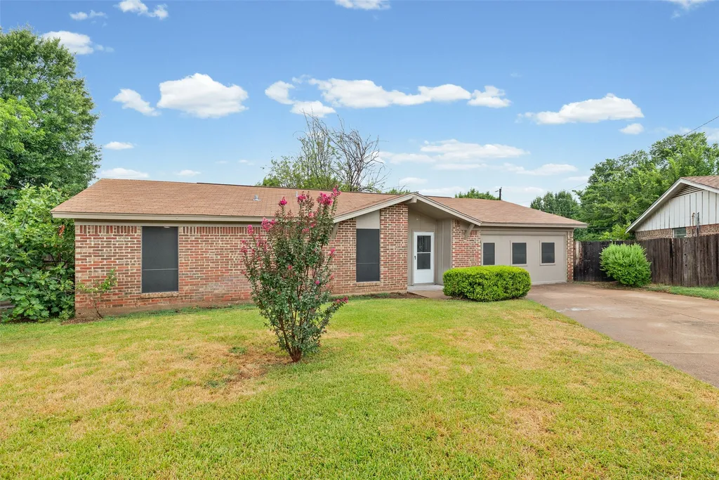 1306 Ashbury Dr, Arlington, TX, 76015 — ảnh 16