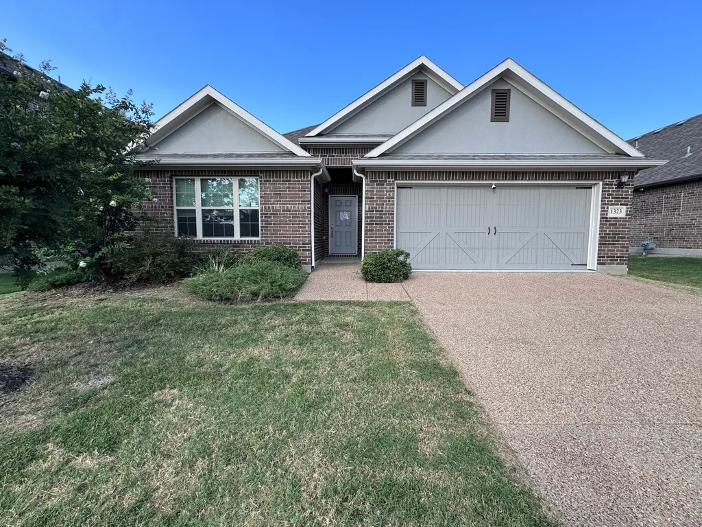 9214 Wild River Dr, Arlington, TX, 76002 — ảnh 17