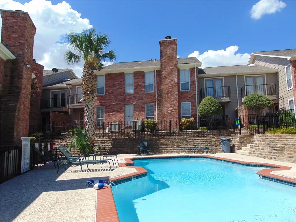 7510 Holly Hill Dr APT 154, Dallas, TX, 75231 — ảnh 17