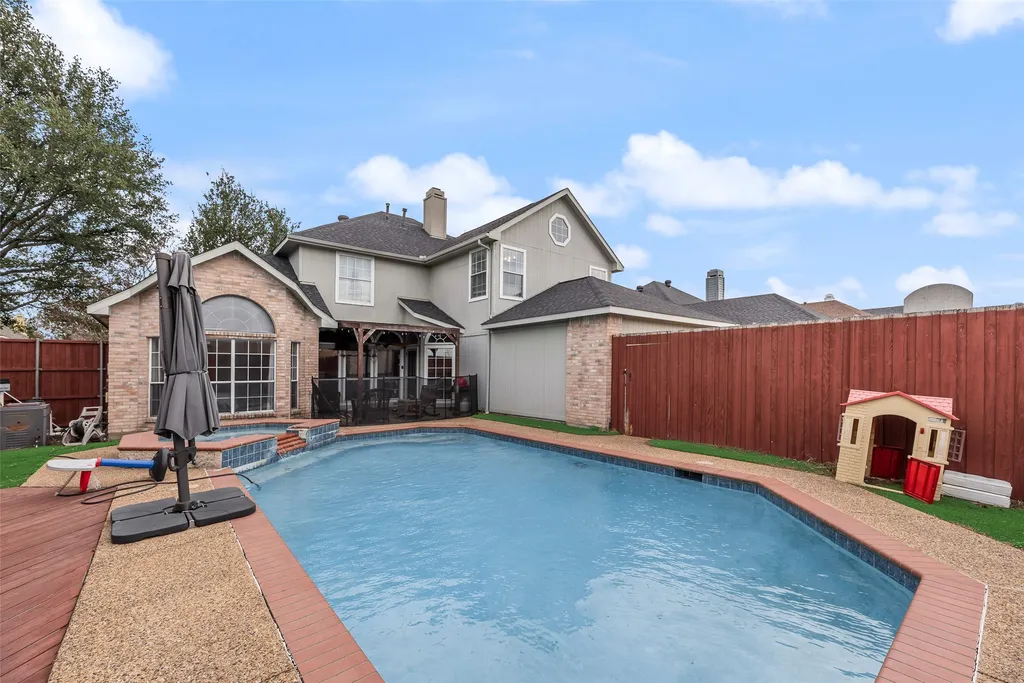 1715 Lordsburg Dr, Garland, TX, 75040 — ảnh 27