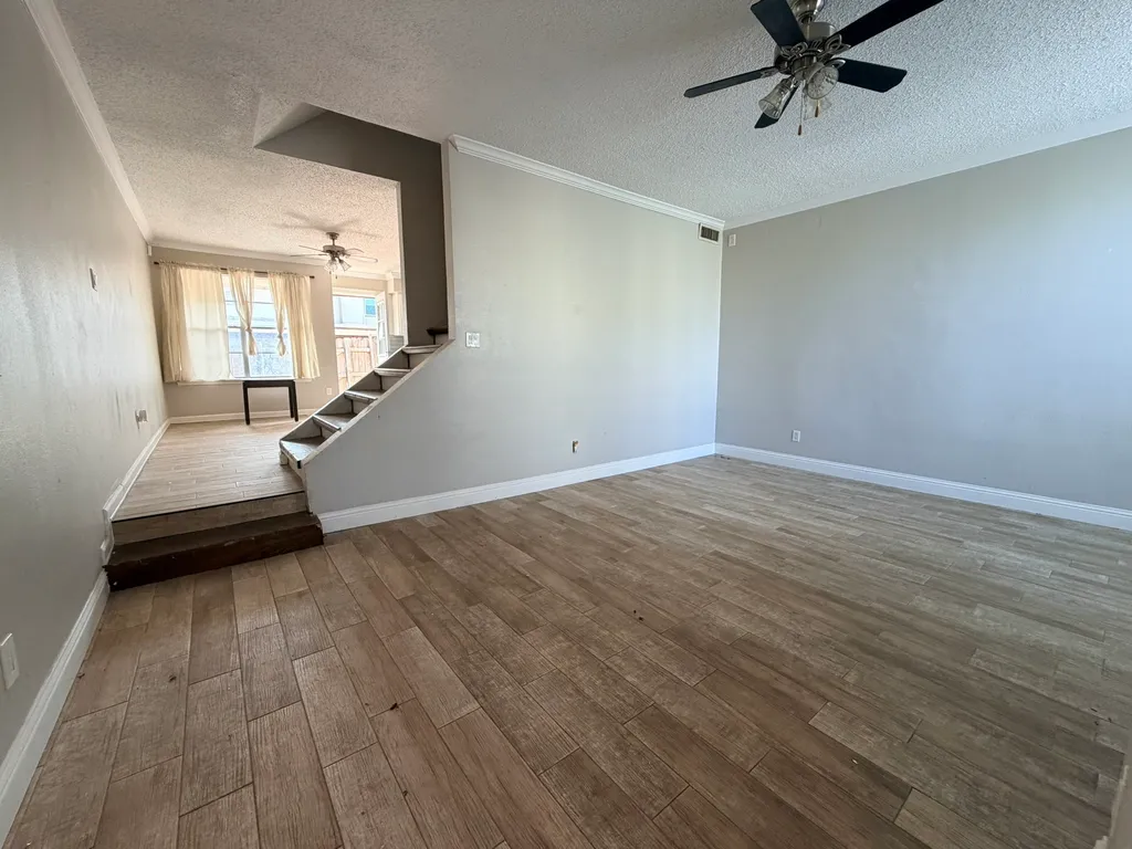 7510 Holly Hill Dr APT 154, Dallas, TX, 75231 — ảnh 27