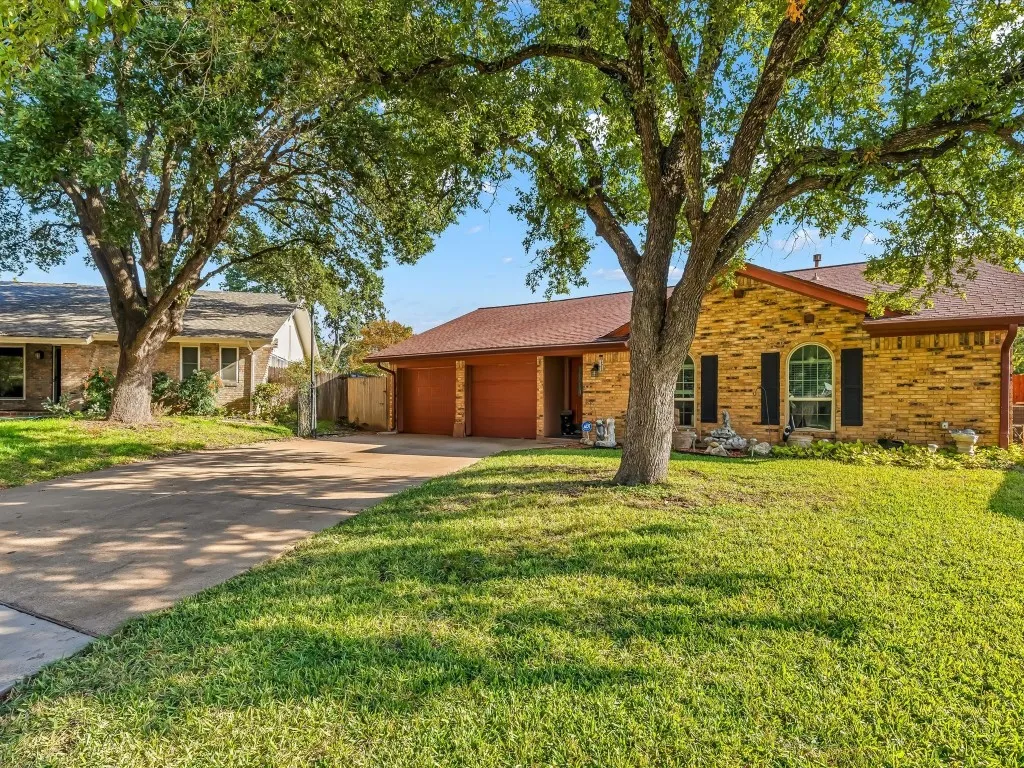 1306 Ashbury Dr, Arlington, TX, 76015 — ảnh 34