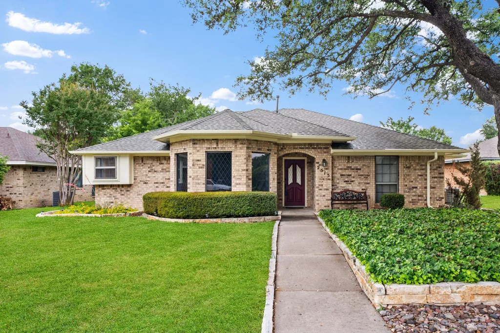 2613 Silverthorne Dr, Dallas, TX, 75287 — ảnh 45