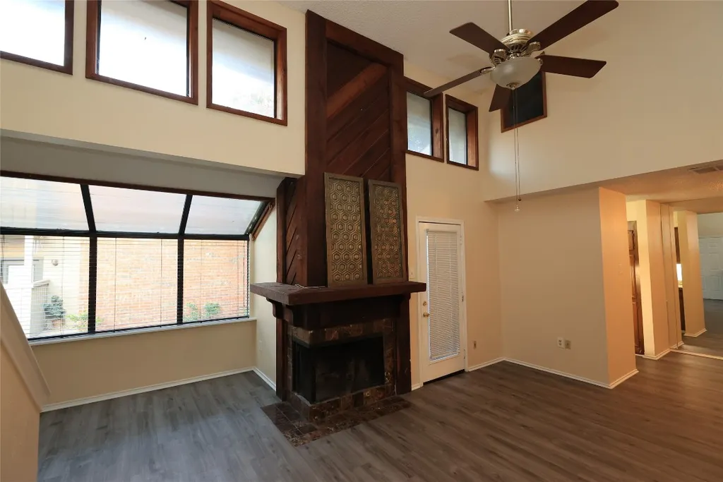 7510 Holly Hill Dr APT 154, Dallas, TX, 75231 — ảnh 37