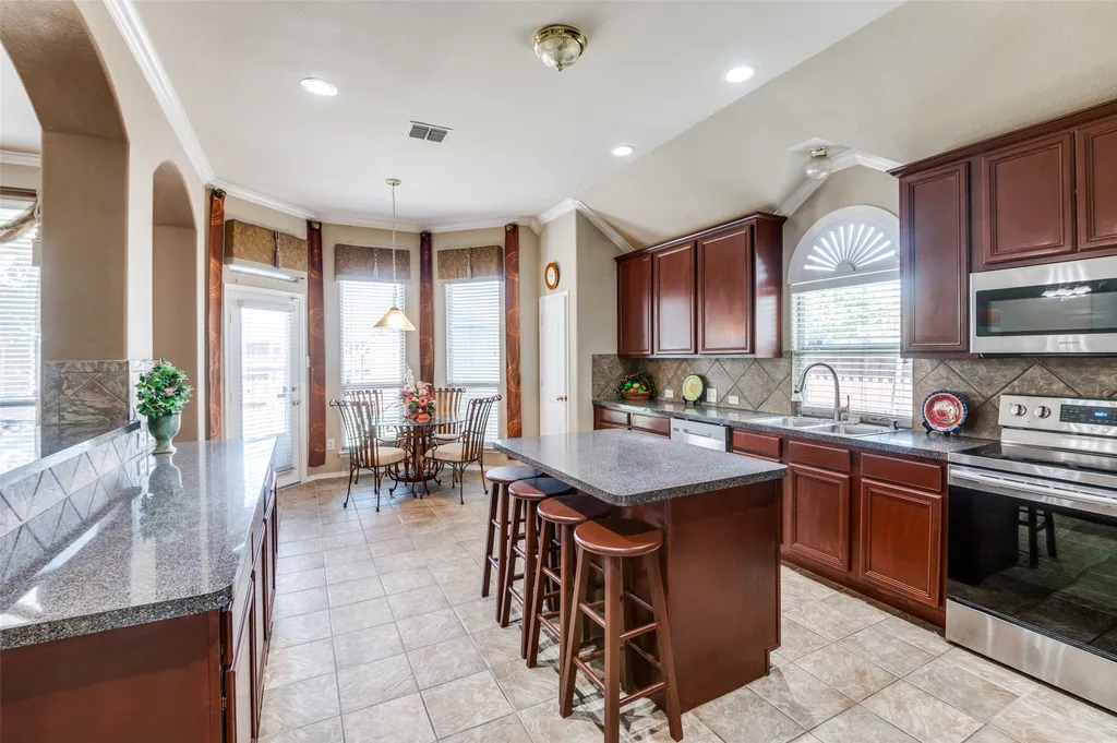 115 Fort Edward Dr, Arlington, TX, 76002 — ảnh 46